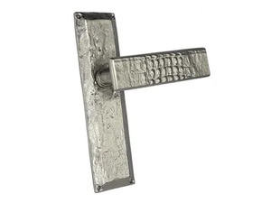 CROCODILE BC14 SU PLACCA - Brass door handle on back plate _ Fama International